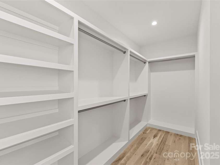 721 Charles Avenue, Charlotte, NC 28205.  MLS# CAR4247722, YatesRealty ID 19460. 