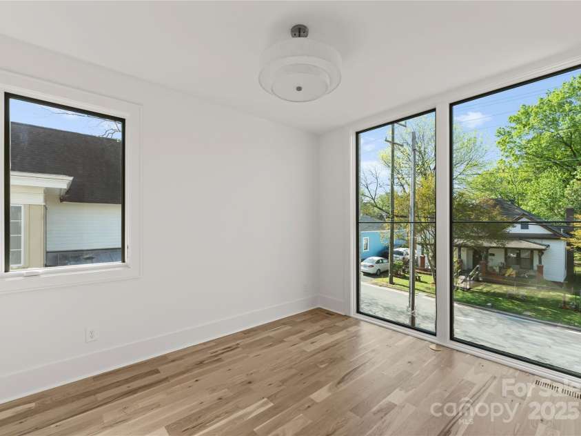 721 Charles Avenue, Charlotte, NC 28205.  MLS# CAR4247722, YatesRealty ID 19460. 