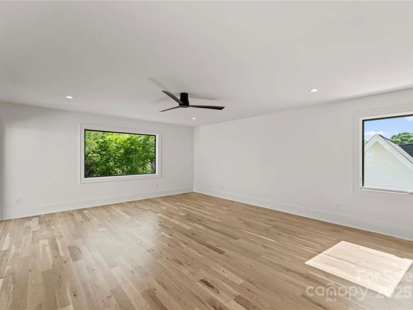 721 Charles Avenue, Charlotte, NC 28205.  MLS# CAR4247722, YatesRealty ID 19460. 