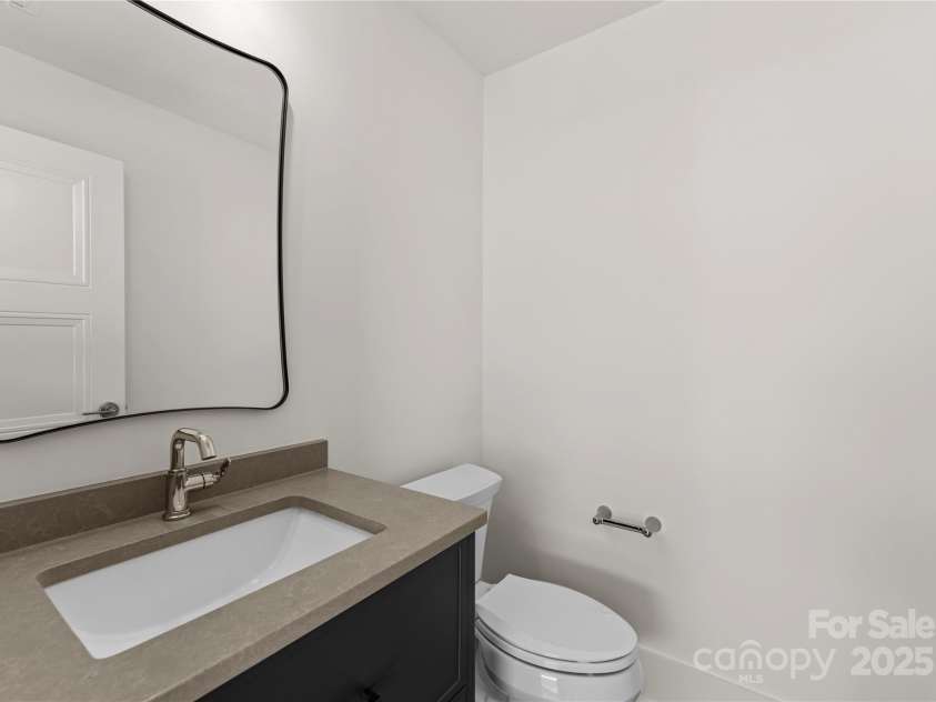 721 Charles Avenue, Charlotte, NC 28205.  MLS# CAR4247722, YatesRealty ID 19460. 