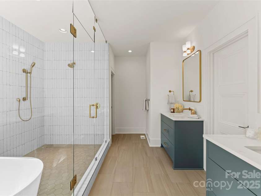 721 Charles Avenue, Charlotte, NC 28205.  MLS# CAR4325616, YatesRealty ID 19460. 