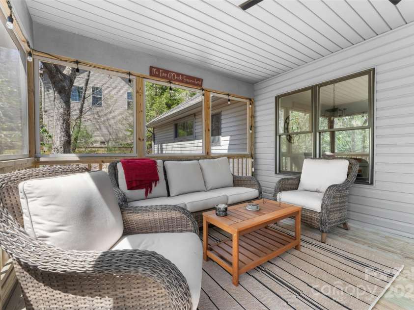 226 Ogana Court, Brevard, NC 28712.  MLS# CAR4244651, YatesRealty ID 19461. 