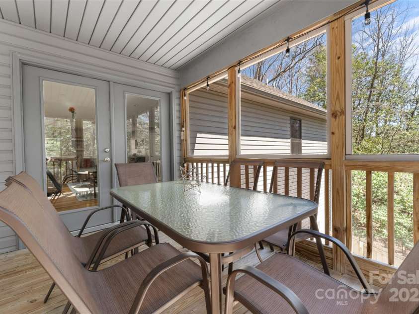 226 Ogana Court, Brevard, NC 28712.  MLS# CAR4244651, YatesRealty ID 19461. 