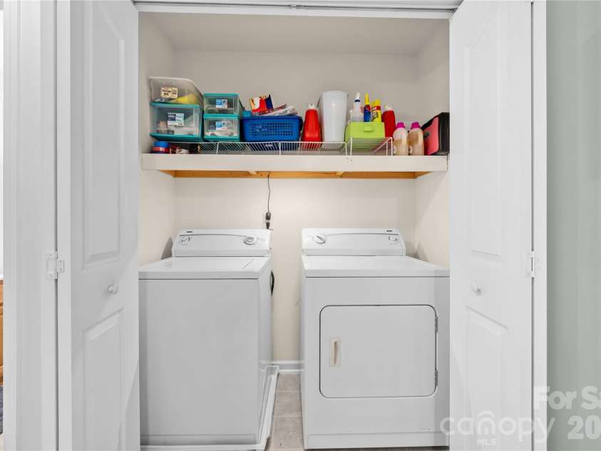 11229 Palomar Mountain Drive, Charlotte, NC 28278.  MLS# CAR4379224, YatesRealty ID 19463. Laundry Closet