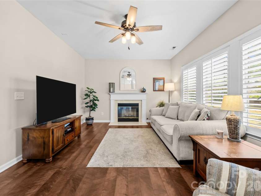 11229 Palomar Mountain Drive, Charlotte, NC 28278.  MLS# CAR4379224, YatesRealty ID 19463. Living Area