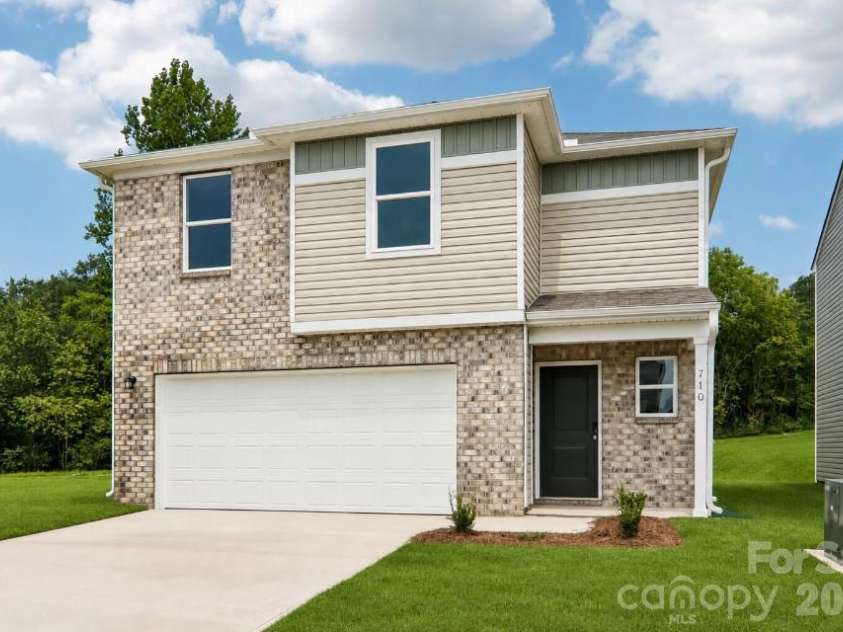 710 Tomlin Trail, Spartanburg, SC 29301.  MLS# CAR4379225, YatesRealty ID 19464. 