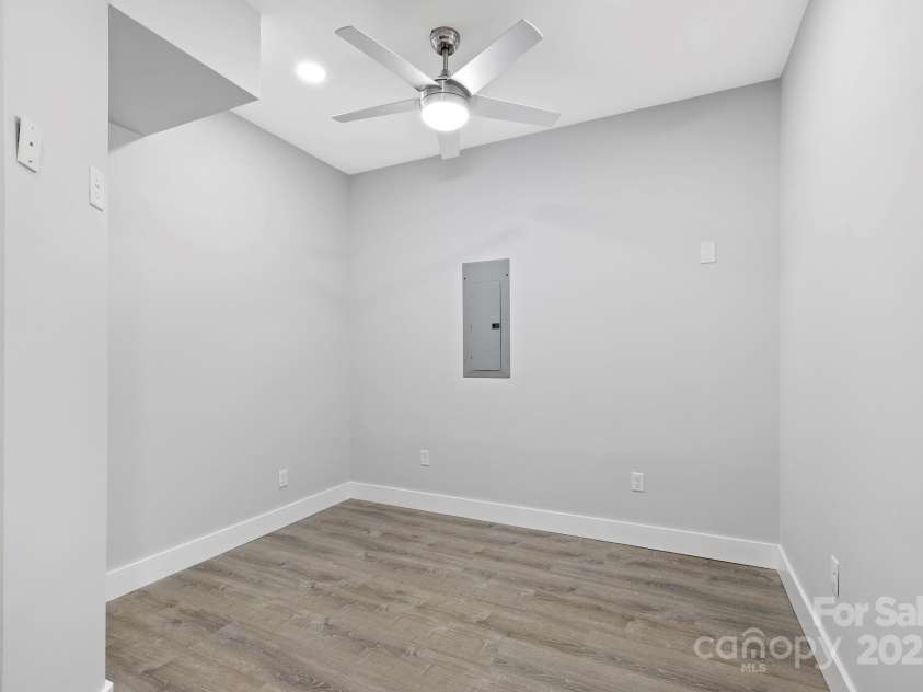 505 Sky Ridge Drive, Leicester, NC 28748.  MLS# CAR4258351, YatesRealty ID 19465. 