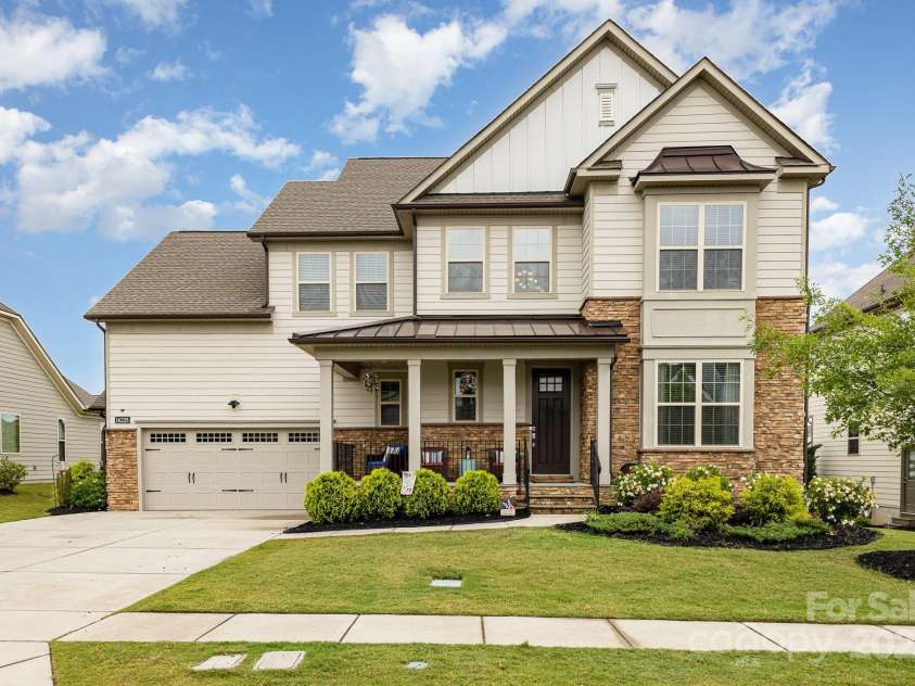 14228 Twin Eagles Lane, Charlotte, NC 28278.  MLS# CAR4260102, YatesRealty ID 19467. 