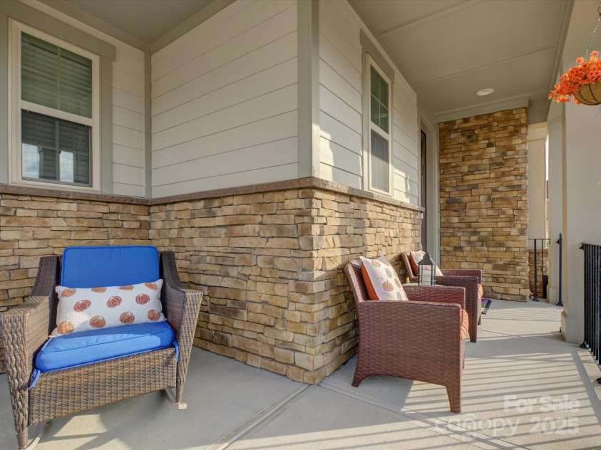 14228 Twin Eagles Lane, Charlotte, NC 28278.  MLS# CAR4324564, YatesRealty ID 19467. 