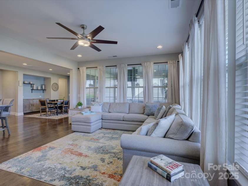 14228 Twin Eagles Lane, Charlotte, NC 28278.  MLS# CAR4324564, YatesRealty ID 19467. 