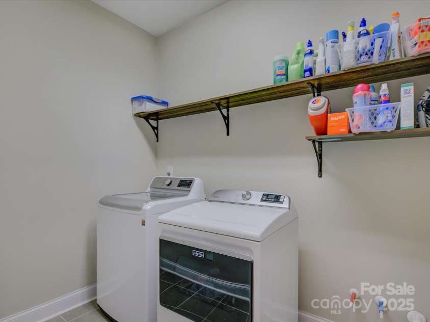 14228 Twin Eagles Lane, Charlotte, NC 28278.  MLS# CAR4324564, YatesRealty ID 19467. 