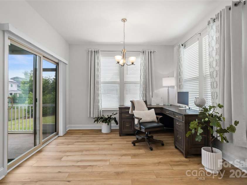 1287 Fishing Creek Road, Lake Wylie, SC 29710.  MLS# CAR4251837, YatesRealty ID 19468. Sunroom