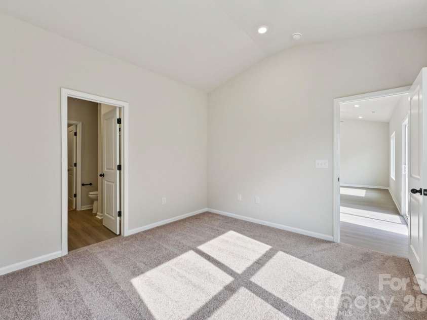 712 Willow Estates Drive, Shelby, NC 28150.  MLS# CAR4379388, YatesRealty ID 19468. 
