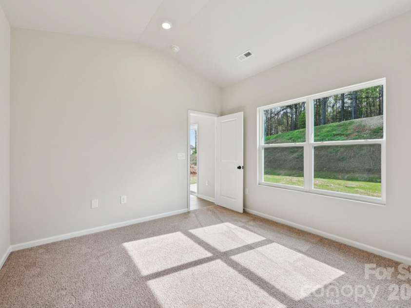 712 Willow Estates Drive, Shelby, NC 28150.  MLS# CAR4379388, YatesRealty ID 19468. 
