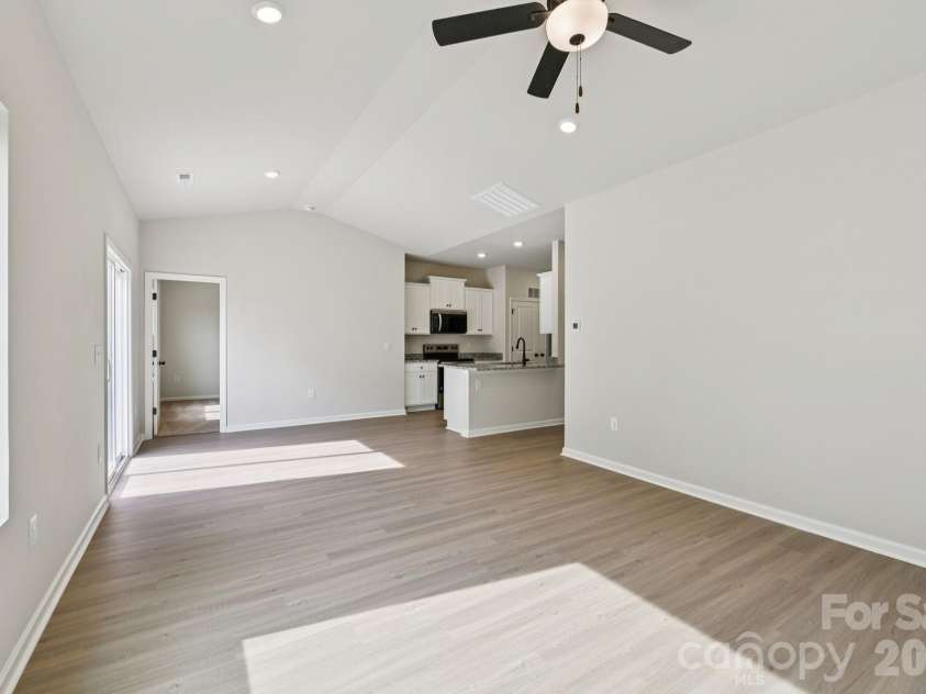 712 Willow Estates Drive, Shelby, NC 28150.  MLS# CAR4379388, YatesRealty ID 19468. 