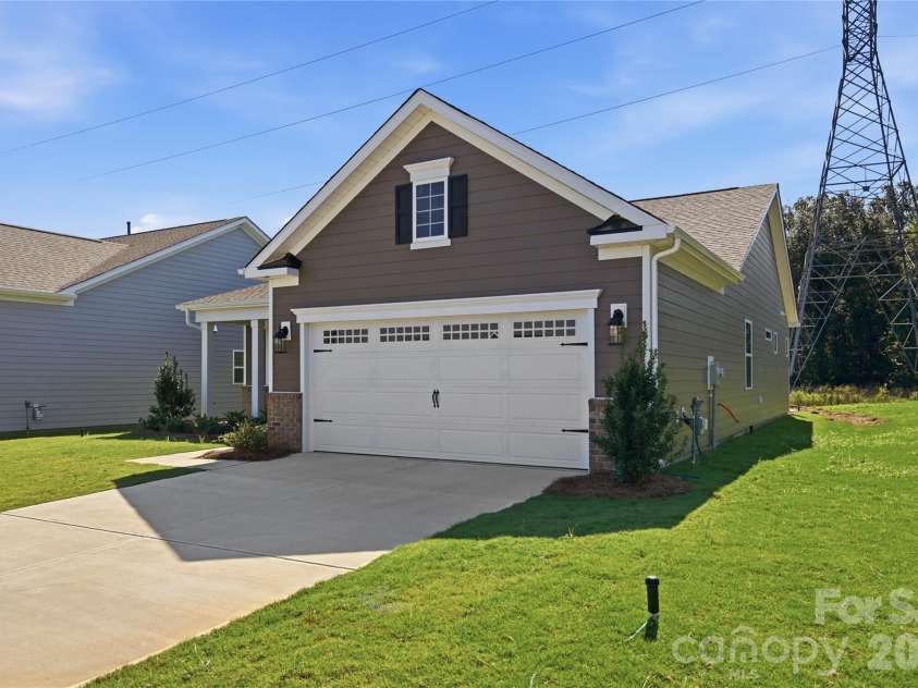 106 Northgate Boulevard, Indian Trail, NC 28079.  MLS# CAR4408941, YatesRealty ID 19469. 