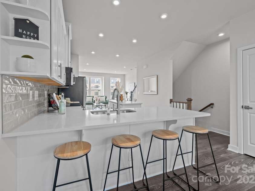 3737 Tryon Street, Charlotte, NC 28217.  MLS# CAR4265281, YatesRealty ID 19469. 