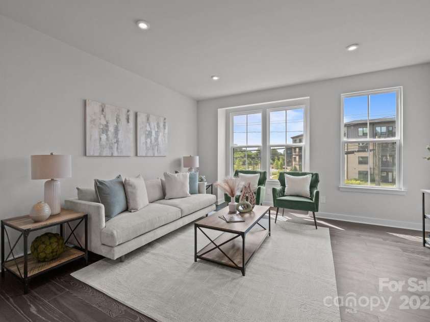 3737 Tryon Street, Charlotte, NC 28217.  MLS# CAR4265281, YatesRealty ID 19469. 