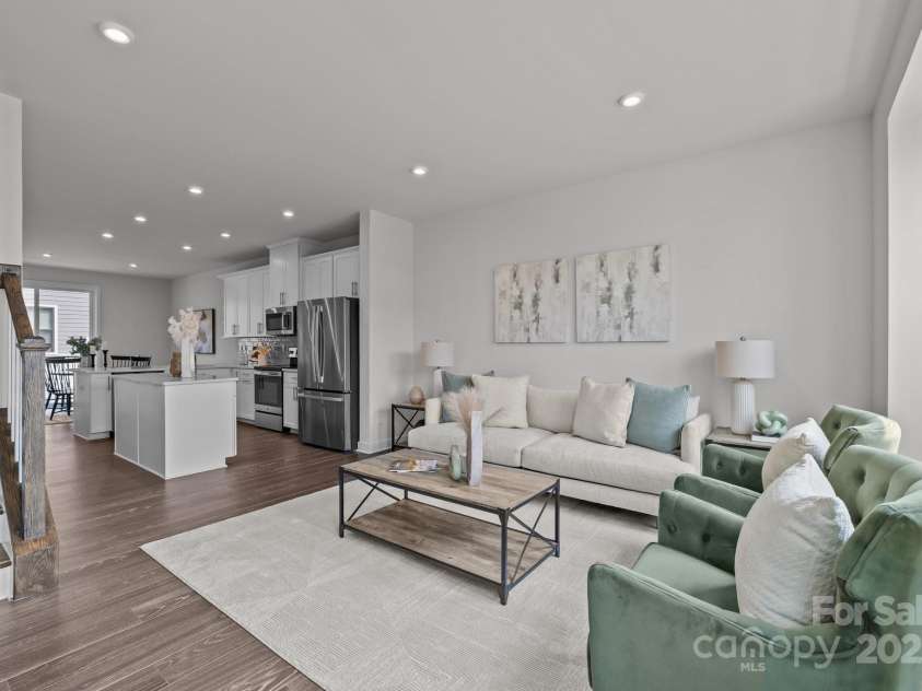 3737 Tryon Street, Charlotte, NC 28217.  MLS# CAR4265281, YatesRealty ID 19469. 