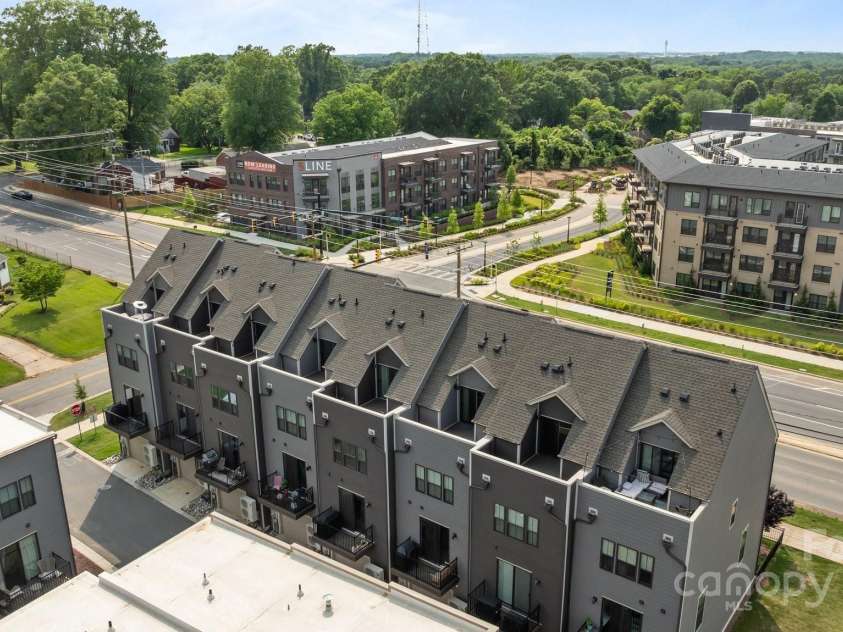 3737 Tryon Street, Charlotte, NC 28217.  MLS# CAR4265281, YatesRealty ID 19469. 