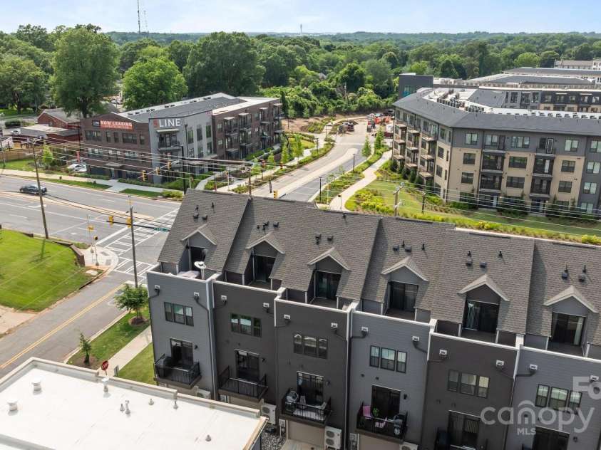 3737 Tryon Street, Charlotte, NC 28217.  MLS# CAR4265281, YatesRealty ID 19469. 