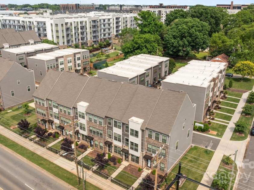 3737 Tryon Street, Charlotte, NC 28217.  MLS# CAR4265281, YatesRealty ID 19469. 