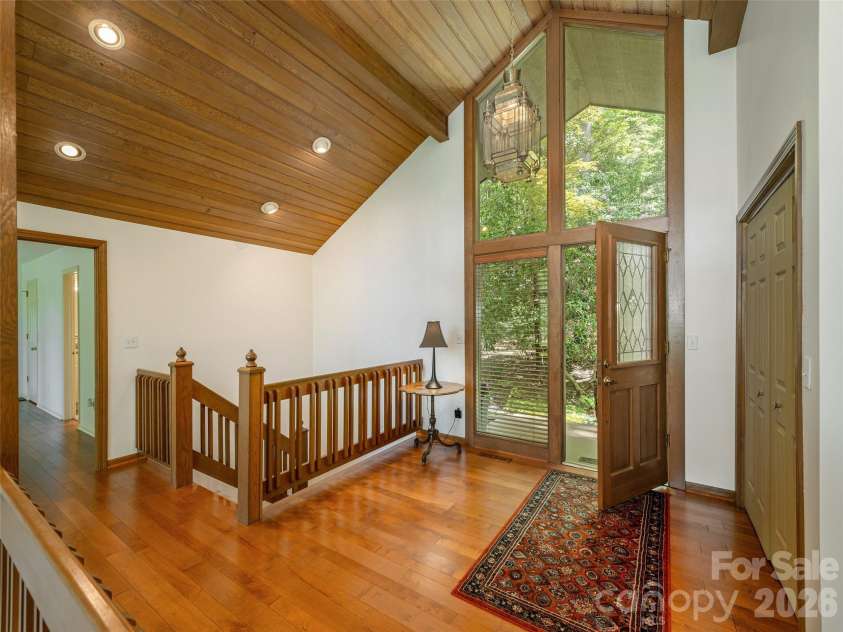 227 Estate Drive, Hendersonville, NC 28739.  MLS# CAR4379373, YatesRealty ID 19470. 