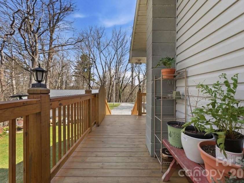 3731 Dillard Road, Highlands, NC 28741.  MLS# CAR4379401, YatesRealty ID 19471. 