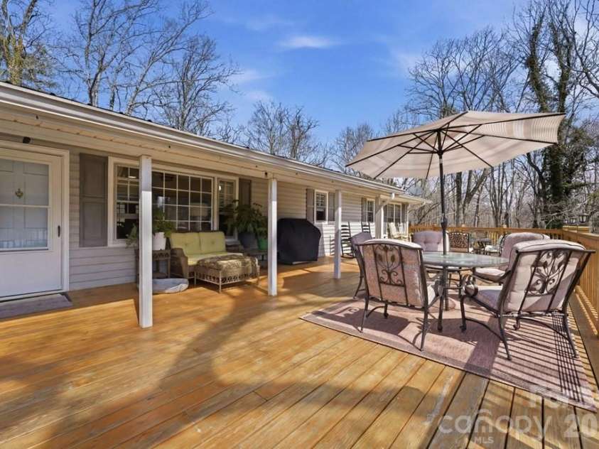 3731 Dillard Road, Highlands, NC 28741.  MLS# CAR4379401, YatesRealty ID 19471. 