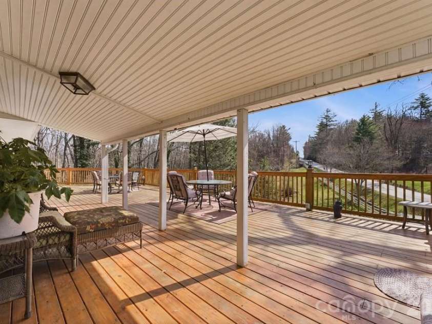 3731 Dillard Road, Highlands, NC 28741.  MLS# CAR4379401, YatesRealty ID 19471. 