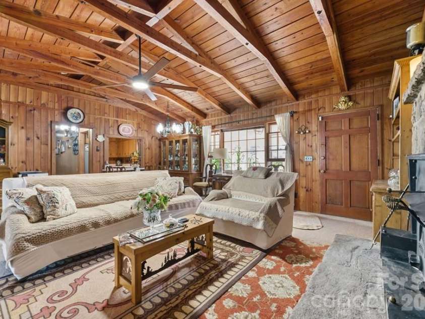 3731 Dillard Road, Highlands, NC 28741.  MLS# CAR4379401, YatesRealty ID 19471. 