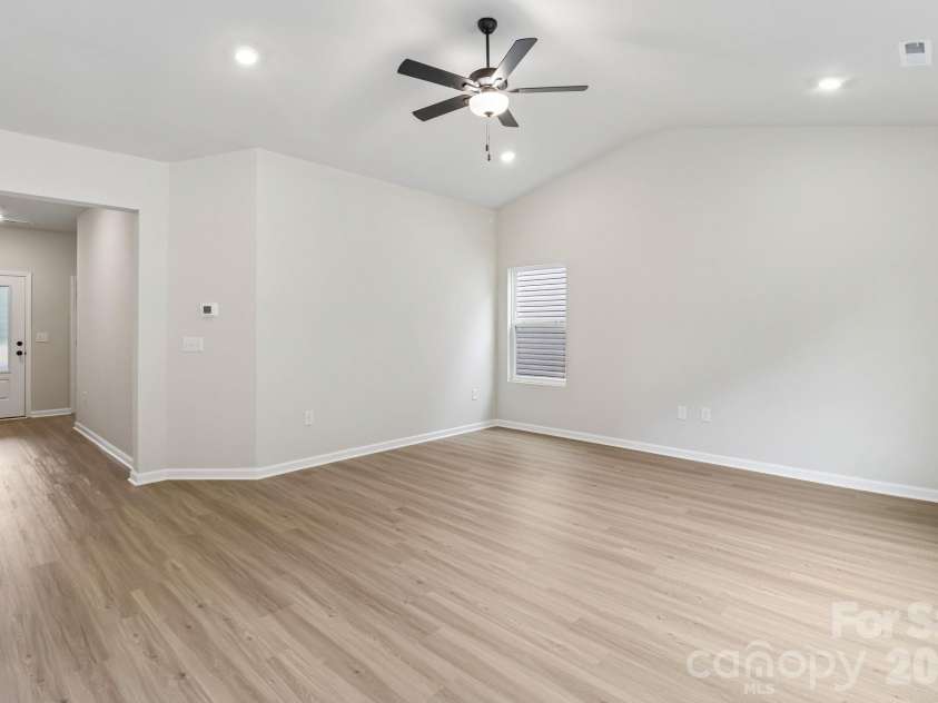 708 Willow Estates Drive, Shelby, NC 28150.  MLS# CAR4379420, YatesRealty ID 19472. 