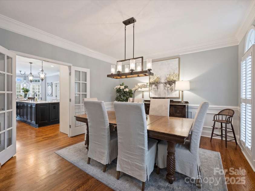 16308 Woolwine Road, Charlotte, NC 28278.  MLS# CAR4260989, YatesRealty ID 19473. Dining Room