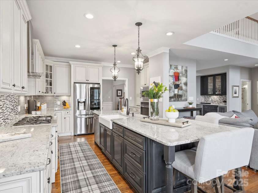 16308 Woolwine Road, Charlotte, NC 28278.  MLS# CAR4260989, YatesRealty ID 19473. Kitchen