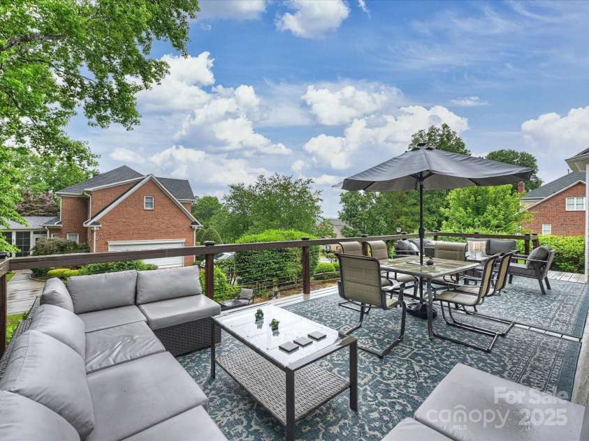 16308 Woolwine Road, Charlotte, NC 28278.  MLS# CAR4260989, YatesRealty ID 19473. Porch