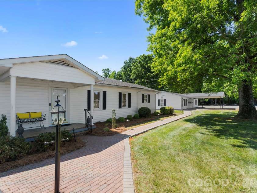 1687 Sexton Road, Denton, NC 27239.  MLS# CAR4379400, YatesRealty ID 19474. 