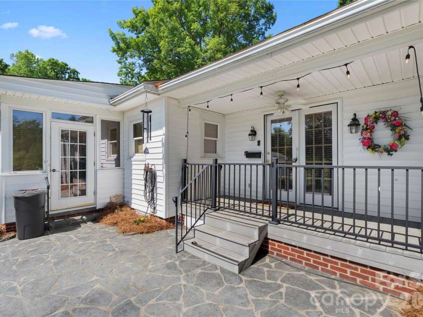 1687 Sexton Road, Denton, NC 27239.  MLS# CAR4379400, YatesRealty ID 19474. 