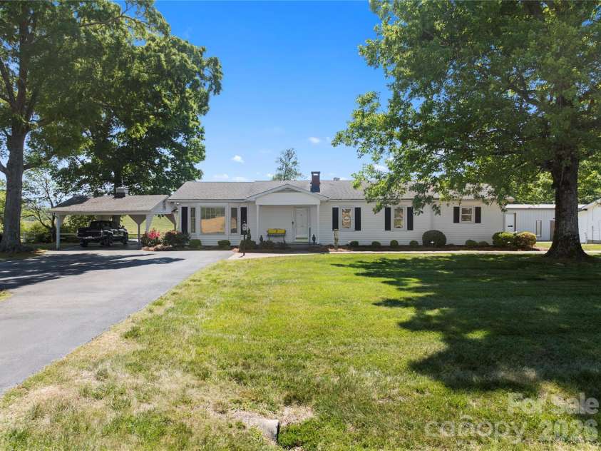 1687 Sexton Road, Denton, NC 27239.  MLS# CAR4379400, YatesRealty ID 19474. 