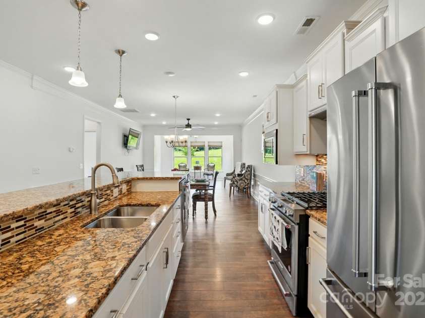 258 Cherrytree Drive, Fort Mill, SC 29715.  MLS# CAR4261515, YatesRealty ID 19474. 