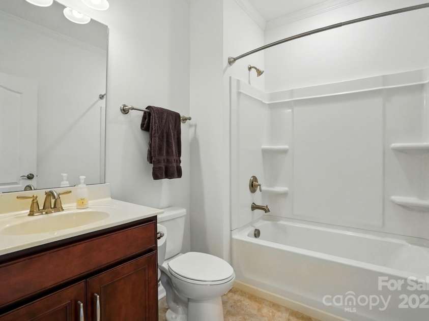 258 Cherrytree Drive, Fort Mill, SC 29715.  MLS# CAR4261515, YatesRealty ID 19474. 