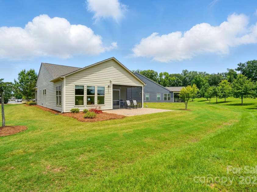 258 Cherrytree Drive, Fort Mill, SC 29715.  MLS# CAR4261515, YatesRealty ID 19474. 