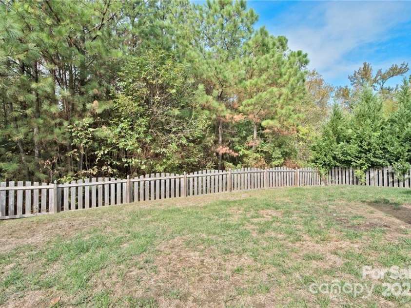 10726 Greenhead View Road, Charlotte, NC 28262.  MLS# CAR4266554, YatesRealty ID 19475. 