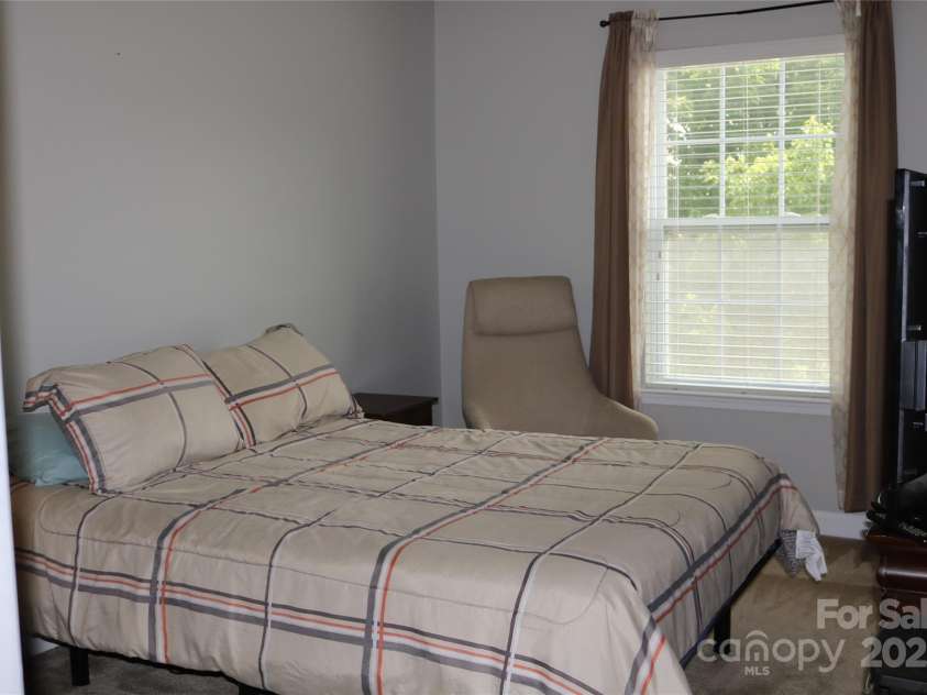 10726 Greenhead View Road, Charlotte, NC 28262.  MLS# CAR4266554, YatesRealty ID 19475. Secondary Bedroom