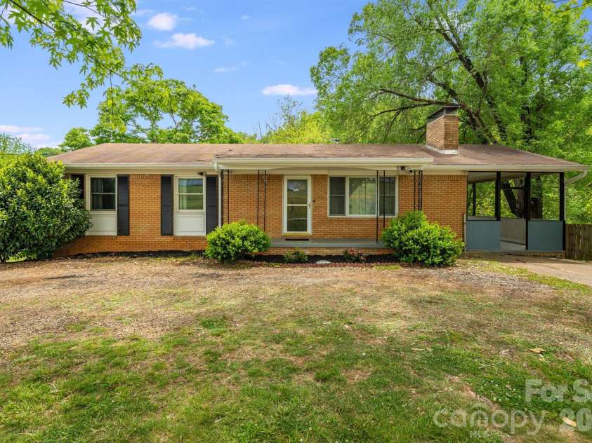 2956 New Leicester Highway, Leicester, NC 28748.  MLS# CAR4379412, YatesRealty ID 19476. 
