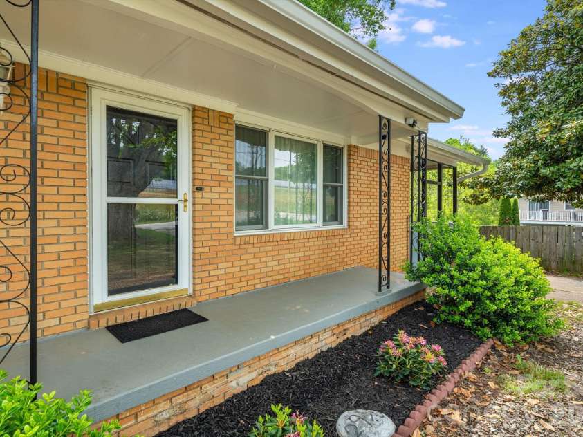 2956 New Leicester Highway, Leicester, NC 28748.  MLS# CAR4379412, YatesRealty ID 19476. 