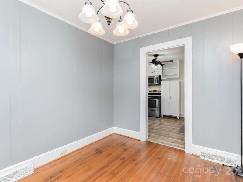 810 Maplewood Avenue, Kannapolis, NC 28081.  MLS# CAR4269785, YatesRealty ID 19477. 