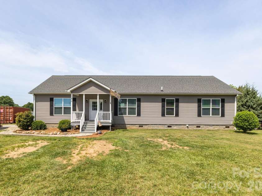 618 Society Road, Statesville, NC 28625.  MLS# CAR4379435, YatesRealty ID 19478. 