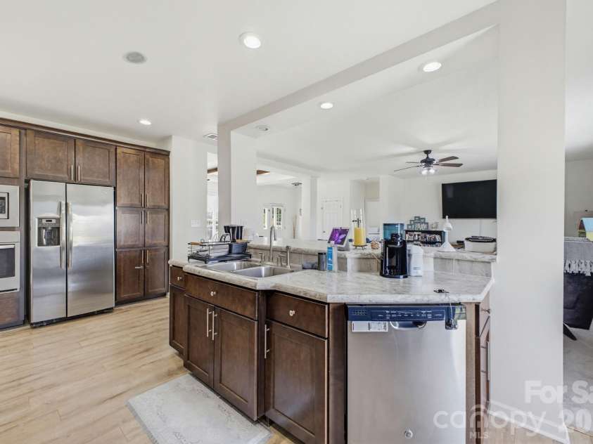 618 Society Road, Statesville, NC 28625.  MLS# CAR4379435, YatesRealty ID 19478. 