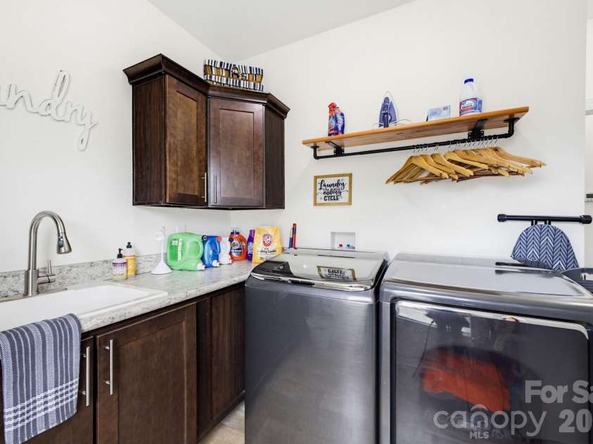 618 Society Road, Statesville, NC 28625.  MLS# CAR4379435, YatesRealty ID 19478. 
