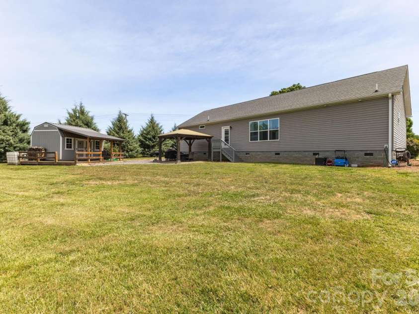 618 Society Road, Statesville, NC 28625.  MLS# CAR4379435, YatesRealty ID 19478. 